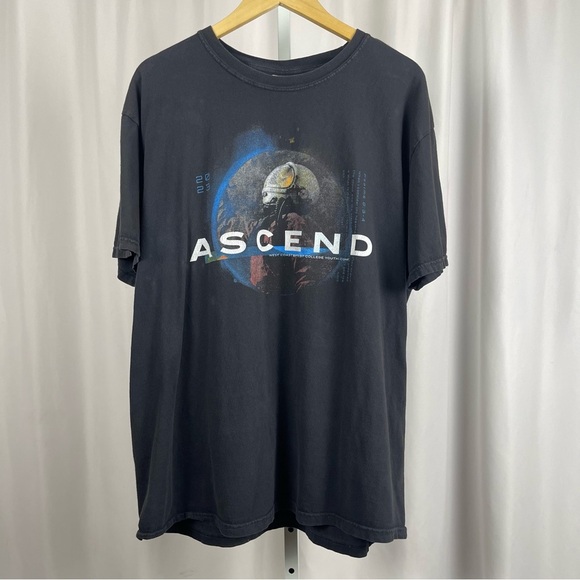 Comfort Colors XL Ascend Space Galaxy Astronaut Graphic Print Tee Sci Fi - Picture 1 of 6